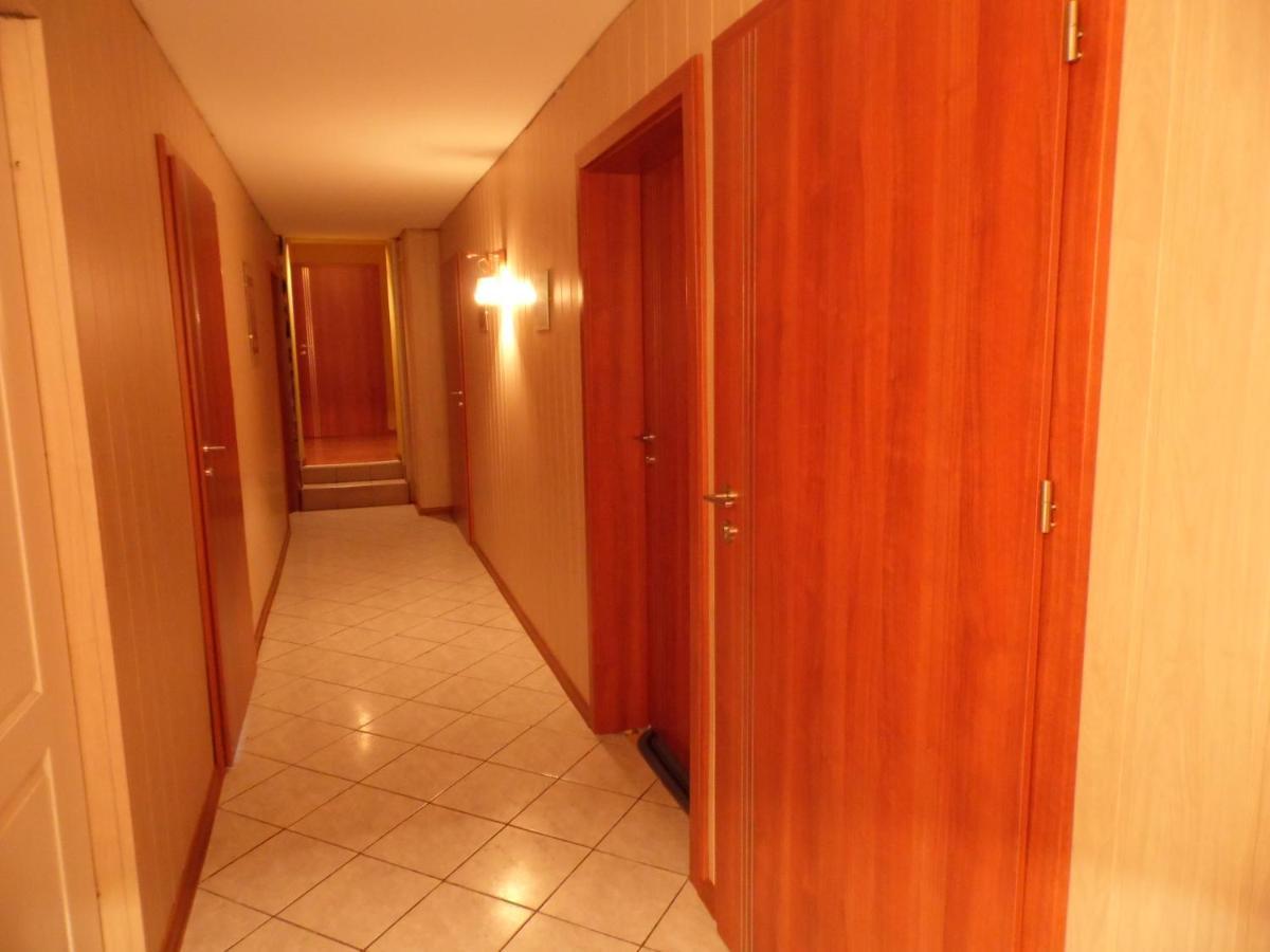 Stajnia Pod Debem Bed & Breakfast สตาราโควิเซอ ภายนอก รูปภาพ
