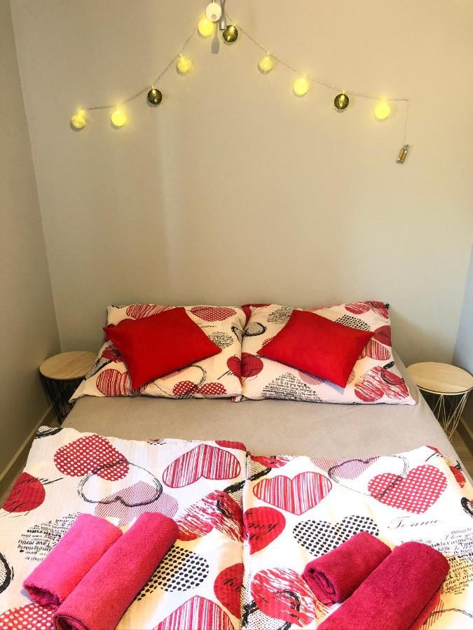 Stajnia Pod Debem Bed & Breakfast สตาราโควิเซอ ภายนอก รูปภาพ